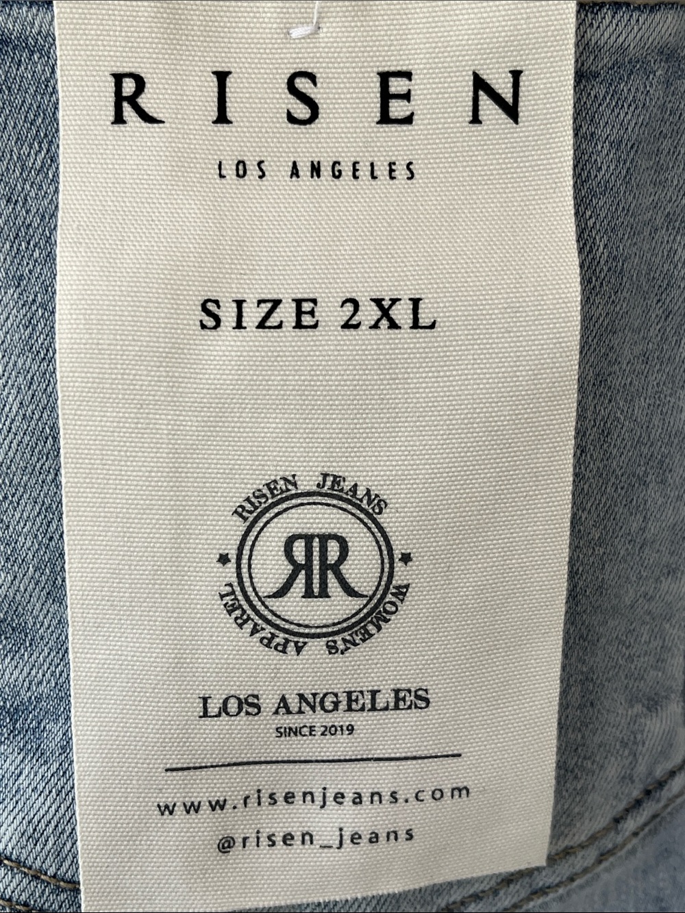 NWT🌞Risen Wide-Leg Cropped Light Blue Jeans w/Leg Seam Detail & Wide Waistband - Picture 9 of 12